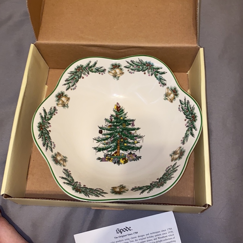 NIB Spode Christmas Tree Bowl